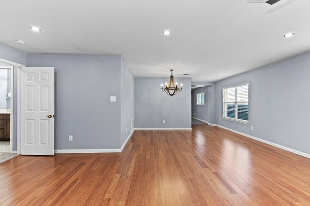 215 Sunny Brook DR, Leander, TX 78641