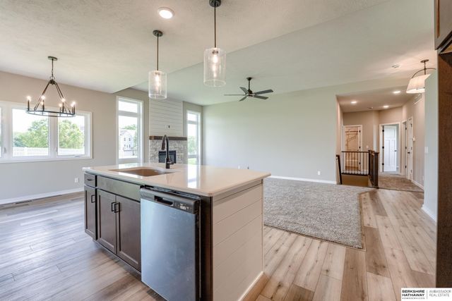 6021 N 168th Avenue, Omaha, NE 68116