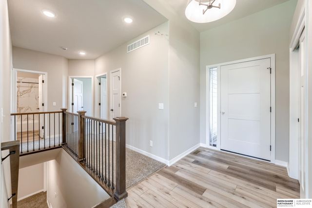 6021 N 168th Avenue, Omaha, NE 68116