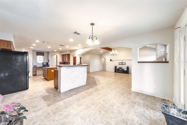 143 Mach Road, Ennis, TX 75119