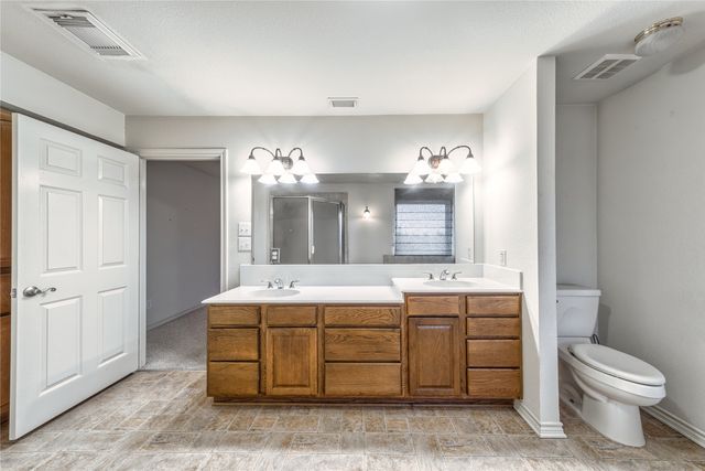 143 Mach Road, Ennis, TX 75119