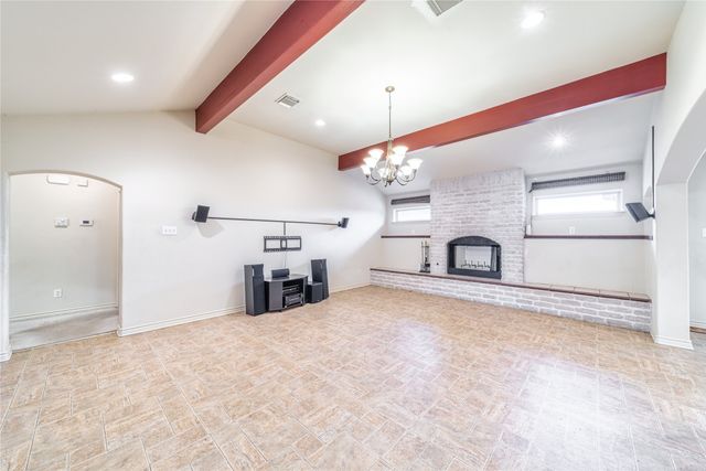 143 Mach Road, Ennis, TX 75119