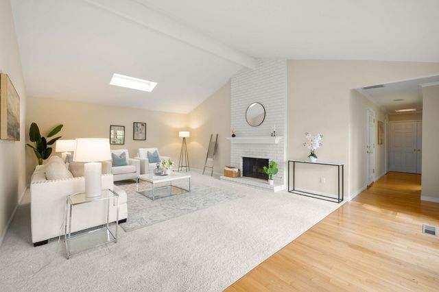 851 Luz Ct, Danville, CA 94526