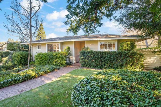 851 Luz Ct, Danville, CA 94526