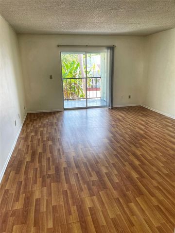 2846 SOMERSET PARK DRIVE 201, Tampa, FL 33613
