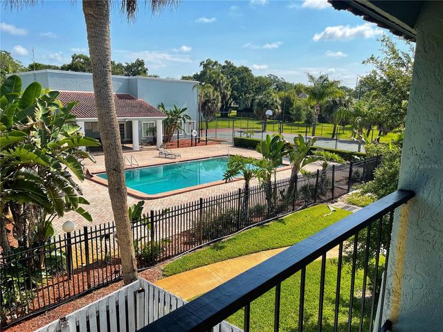 2846 SOMERSET PARK DRIVE 201, Tampa, FL 33613