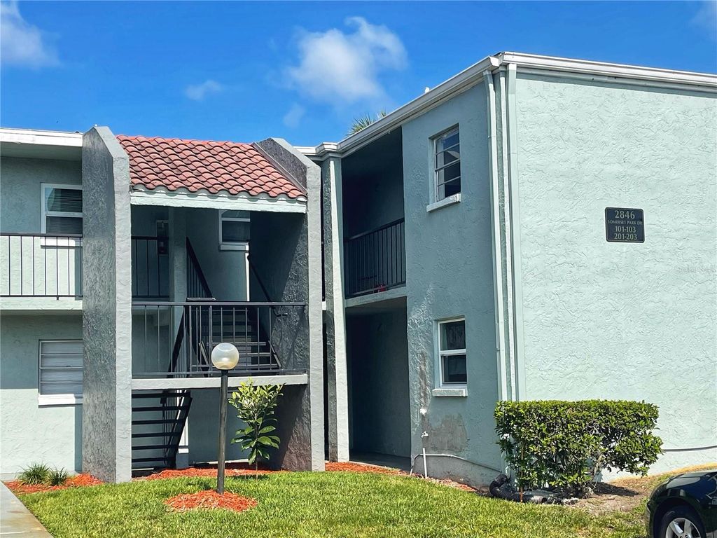 2846 SOMERSET PARK DRIVE 201, Tampa, FL 33613