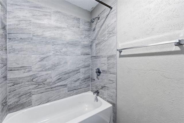 420 Thomas Chapel Drive, Arlington, TX 76014