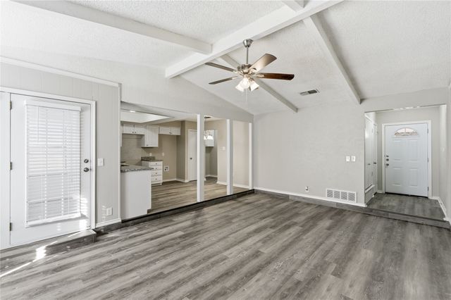 420 Thomas Chapel Drive, Arlington, TX 76014