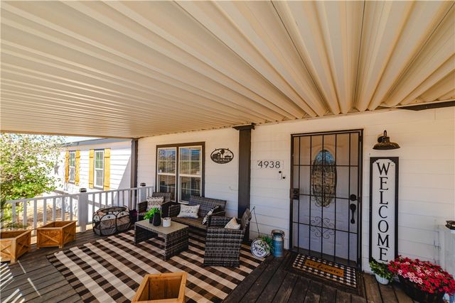 4938 N Davis Road, Golden Valley, AZ 86413