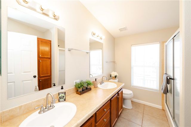 4938 N Davis Road, Golden Valley, AZ 86413