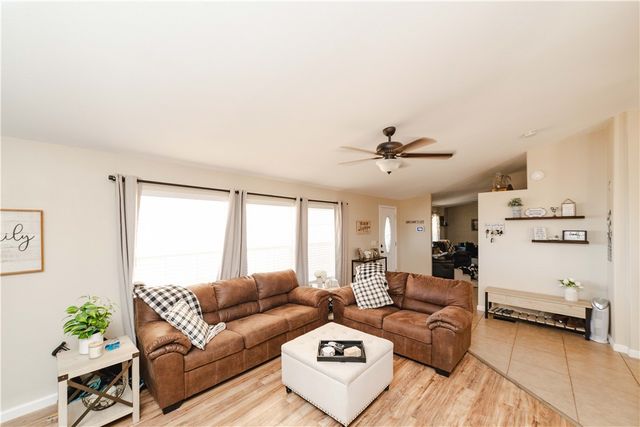 4938 N Davis Road, Golden Valley, AZ 86413