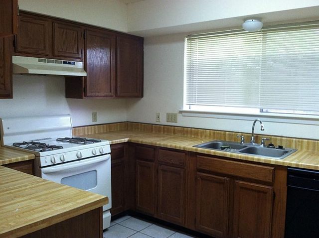 14240 Bay Gardens Drive, Sugar Land, TX 77498