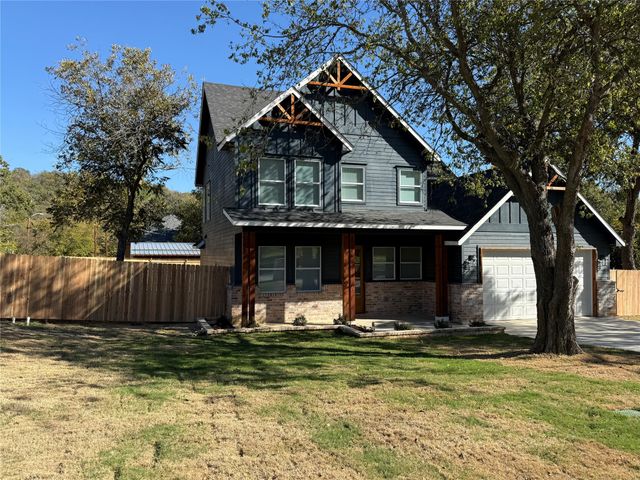 514 NE 6th Avenue, Mineral Wells, TX 76067