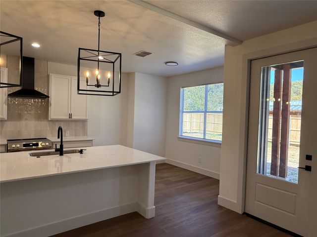 514 NE 6th Avenue, Mineral Wells, TX 76067