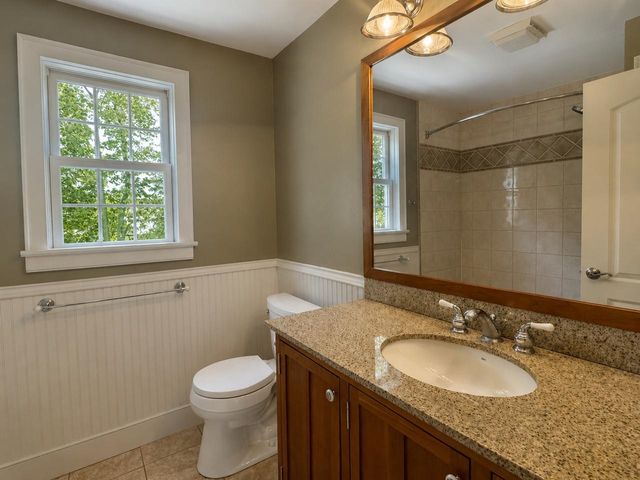 23 Cayuga Court, Burlington, VT 05408