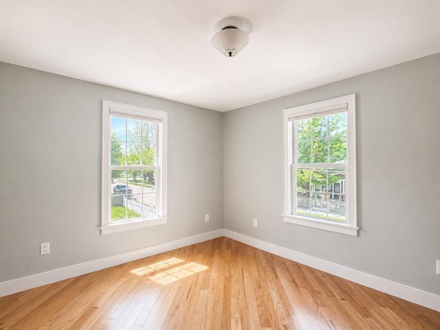 23 Cayuga Court, Burlington, VT 05408