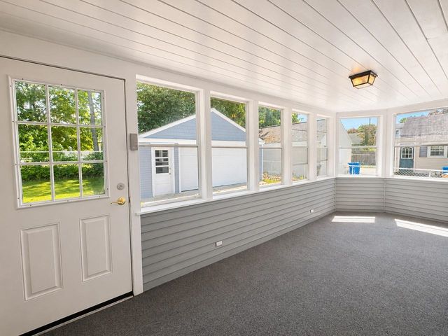 23 Cayuga Court, Burlington, VT 05408