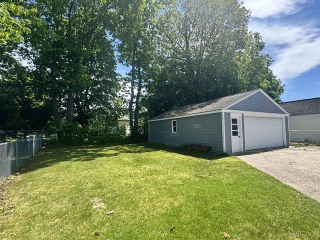 23 Cayuga Court, Burlington, VT 05408