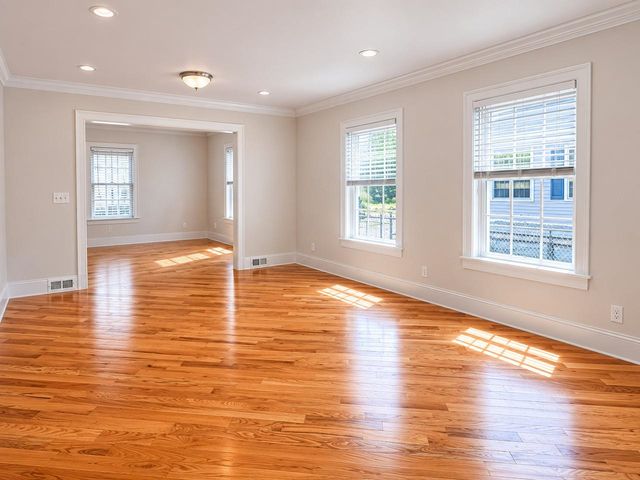 23 Cayuga Court, Burlington, VT 05408