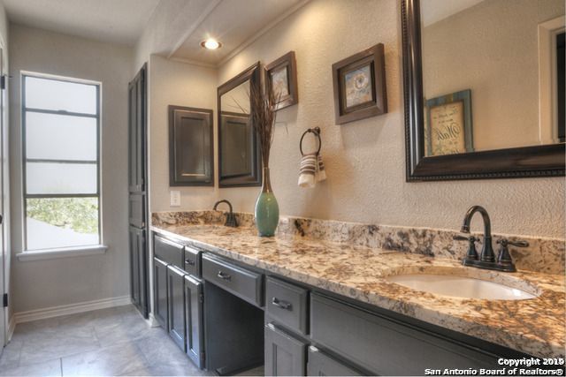 4411 WESTERN PINE WOODS, San Antonio, TX 78249