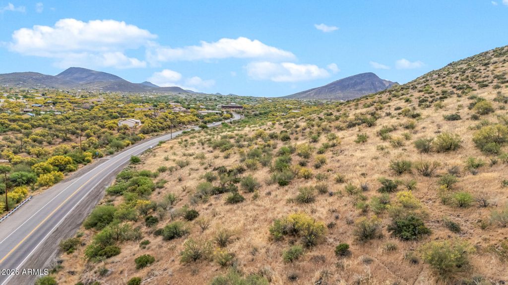 Image 5 of property listing at 7xx E Circle Mountain Road -, New River, AZ 85087