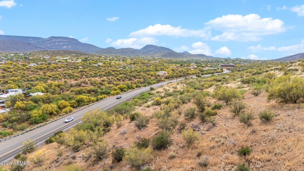 Image 6 of property listing at 7xx E Circle Mountain Road -, New River, AZ 85087