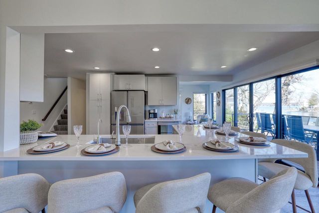 W345N5746 Road G, Oconomowoc, WI 53066