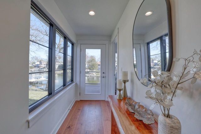 W345N5746 Road G, Oconomowoc, WI 53066