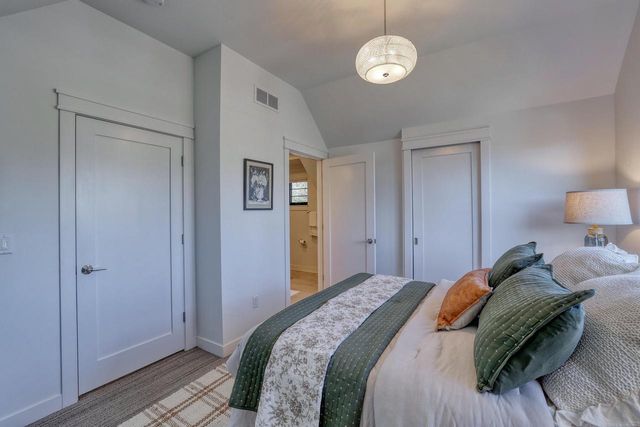 W345N5746 Road G, Oconomowoc, WI 53066