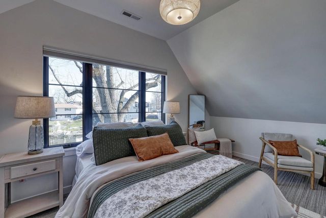 W345N5746 Road G, Oconomowoc, WI 53066