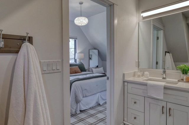 W345N5746 Road G, Oconomowoc, WI 53066