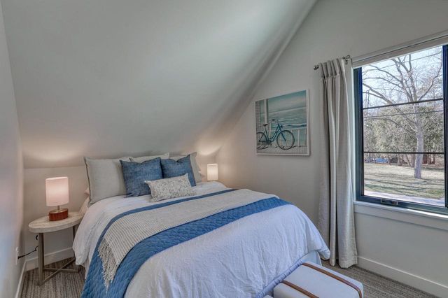 W345N5746 Road G, Oconomowoc, WI 53066