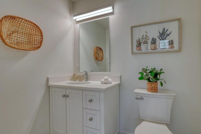 W345N5746 Road G, Oconomowoc, WI 53066