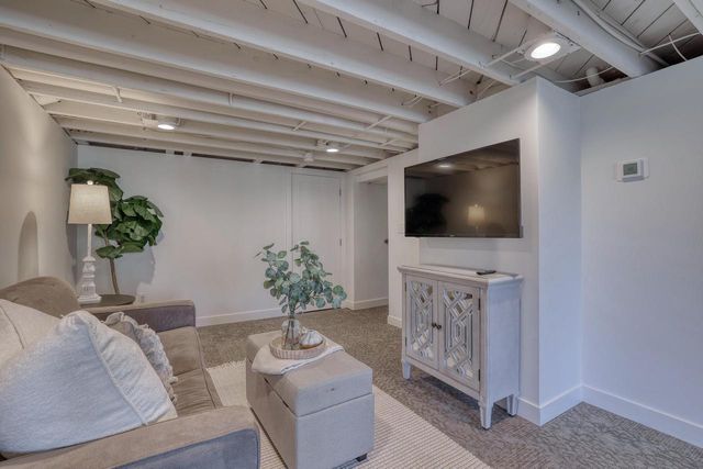 W345N5746 Road G, Oconomowoc, WI 53066