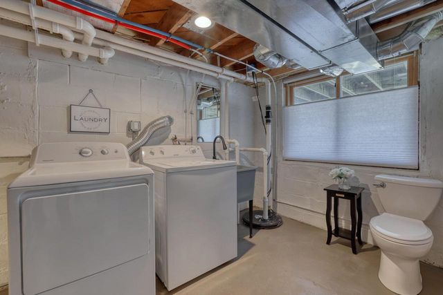 W345N5746 Road G, Oconomowoc, WI 53066