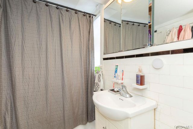 155 Hawkins Street, Bronx, NY 10464