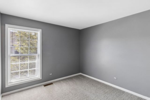 2075 Ivy Ridge Drive, Hoffman Estates, IL 60192