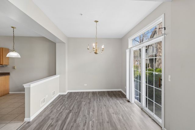 2075 Ivy Ridge Drive, Hoffman Estates, IL 60192