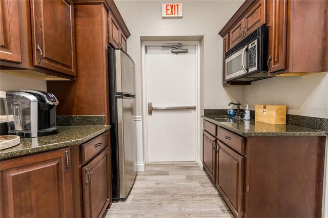 1140 SW BASCOM NORRIS DRIVE 101, Lake City, FL 32025