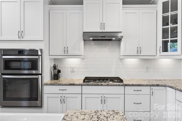 103 Cranbrook Lane, Mooresville, NC 28117