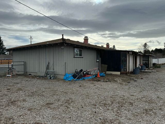 21130 SE Reed Market Road, Bend, OR 97702