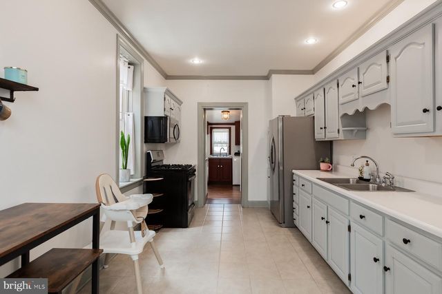 150 S 8TH ST, Columbia, PA 17512