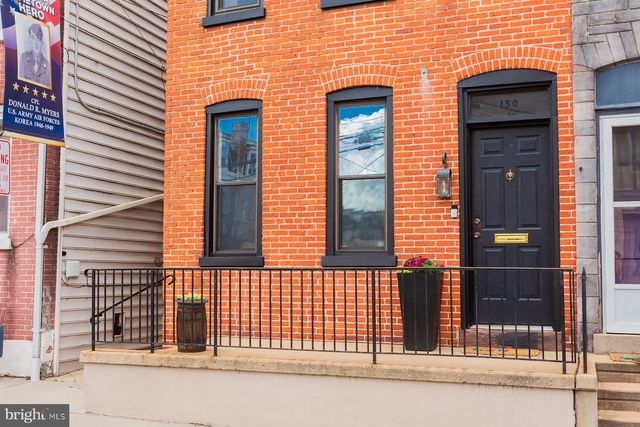 150 S 8TH ST, Columbia, PA 17512