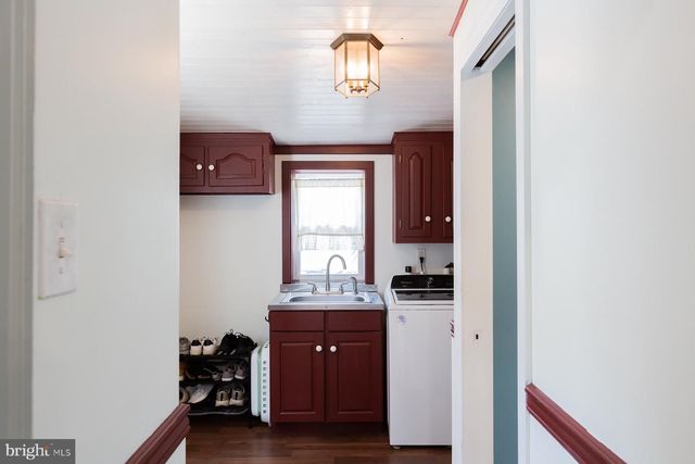 150 S 8TH ST, Columbia, PA 17512