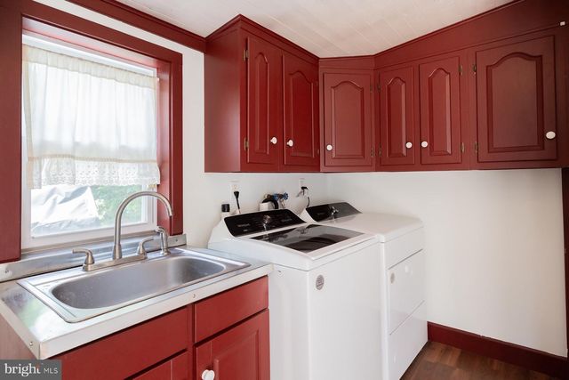 150 S 8TH ST, Columbia, PA 17512
