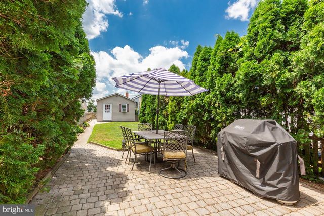 150 S 8TH ST, Columbia, PA 17512