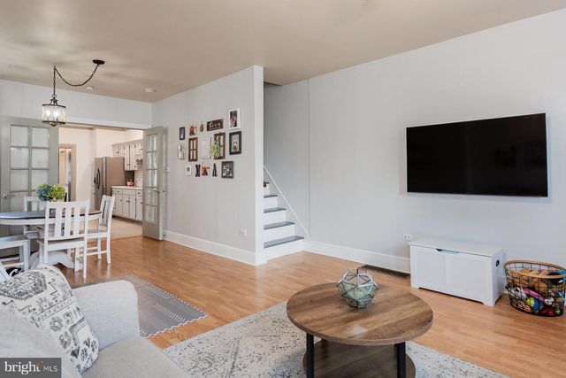 150 S 8TH ST, Columbia, PA 17512
