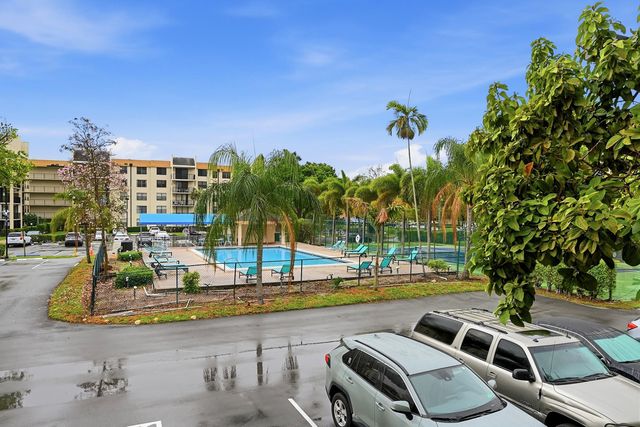 6195 Rock Island Road 210, Tamarac, FL 33319