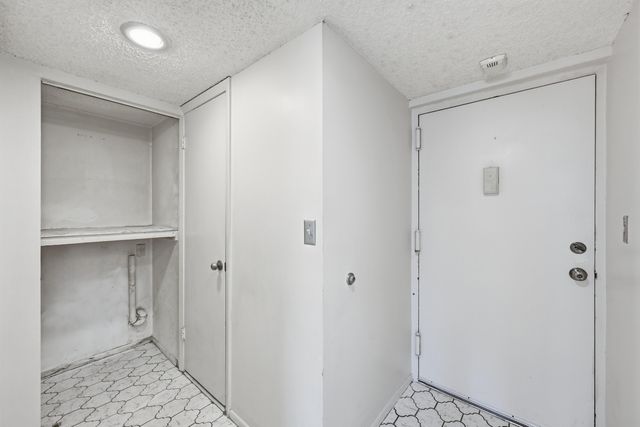 6195 Rock Island Road 210, Tamarac, FL 33319